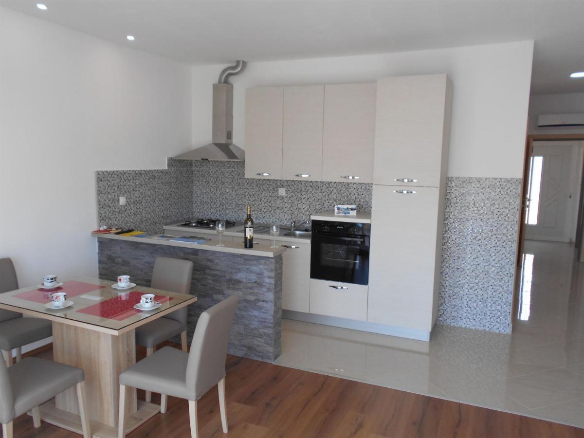 Apartment Cherry Kastela Exterior photo