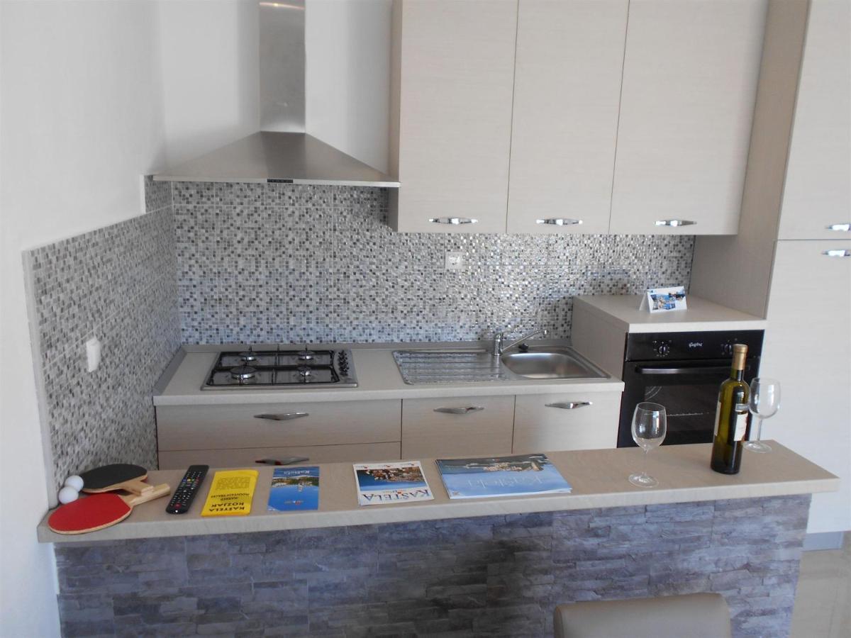 Apartment Cherry Kastela Exterior photo