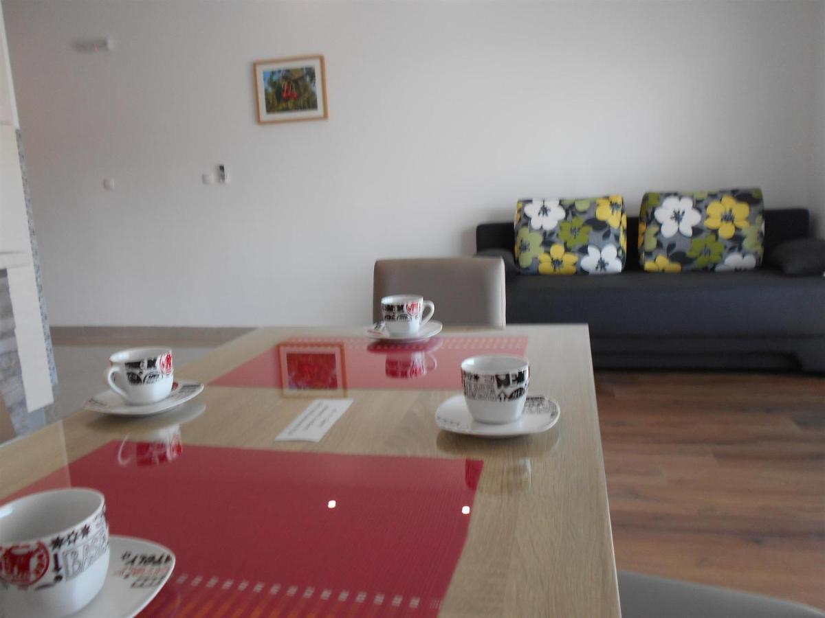 Apartment Cherry Kastela Exterior photo