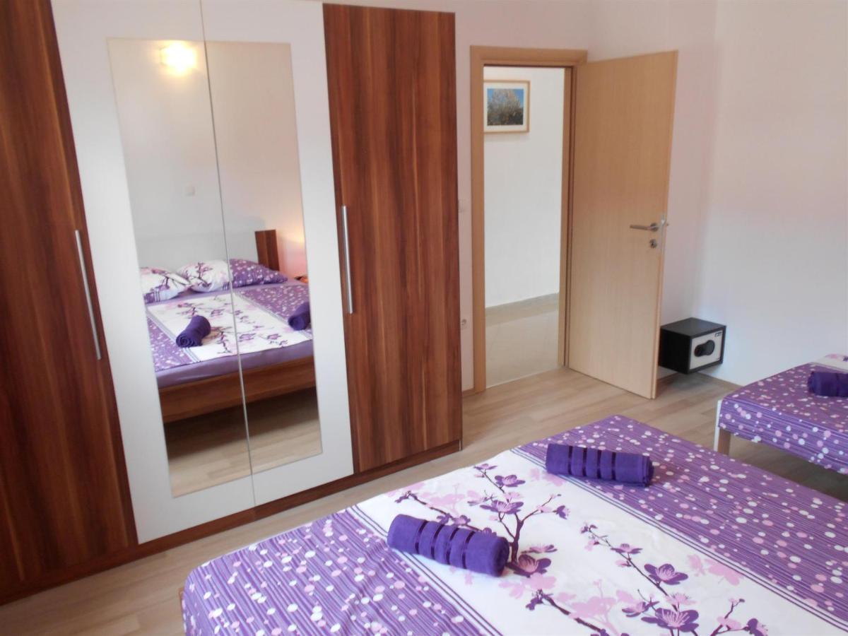 Apartment Cherry Kastela Exterior photo