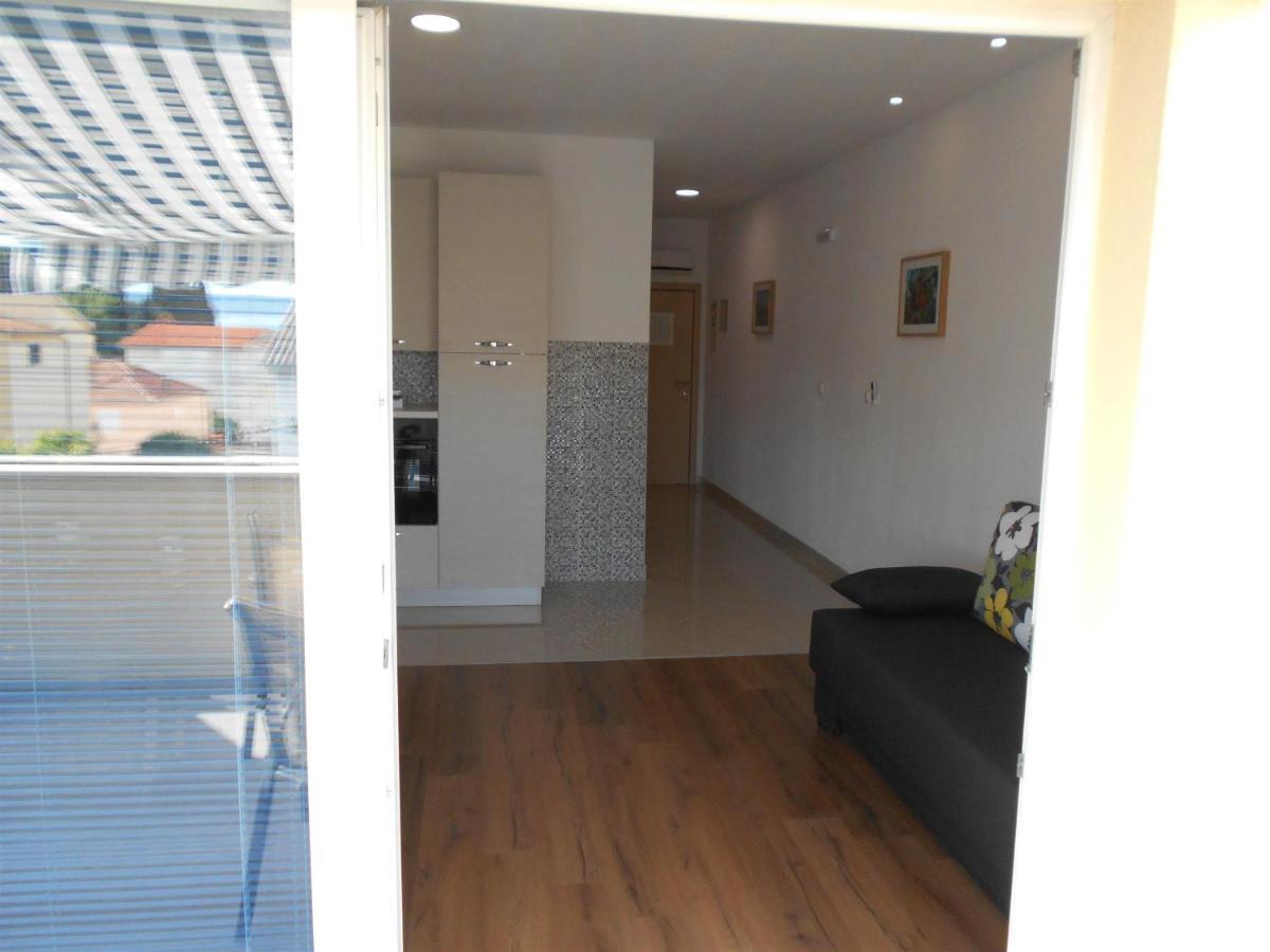 Apartment Cherry Kastela Exterior photo