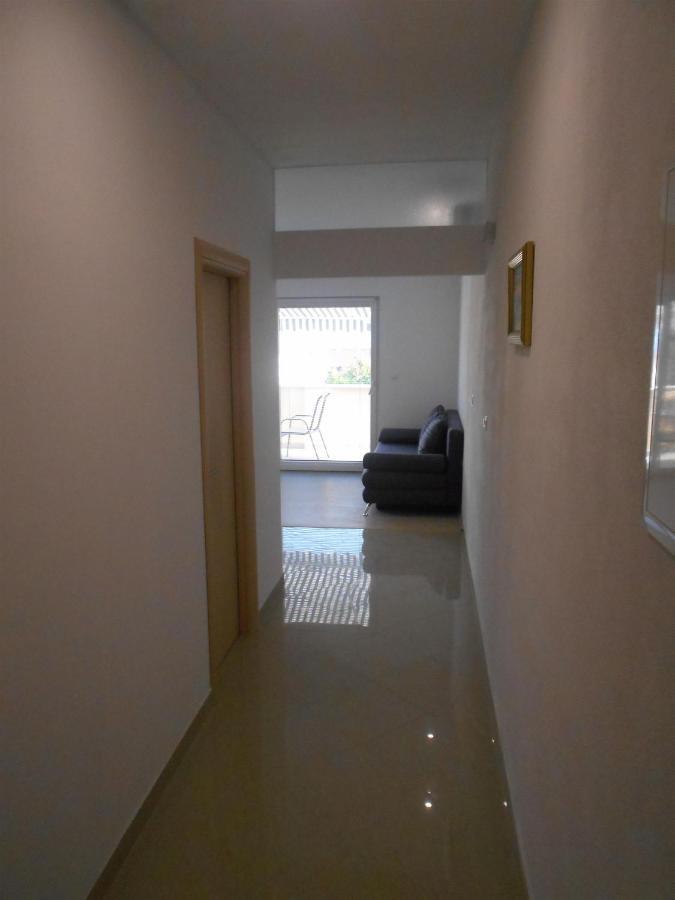 Apartment Cherry Kastela Exterior photo